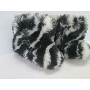 Mud Pie zebra stripe faux fur boots SIZE 0-6 MONTH